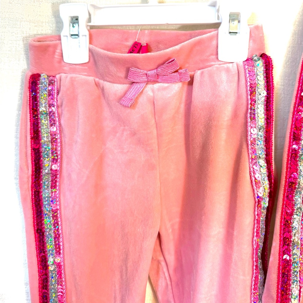 Betsey Johnson NWT Size 4 Child Pink Velour Sequined Pants & Top Set - Picture 2 of 5